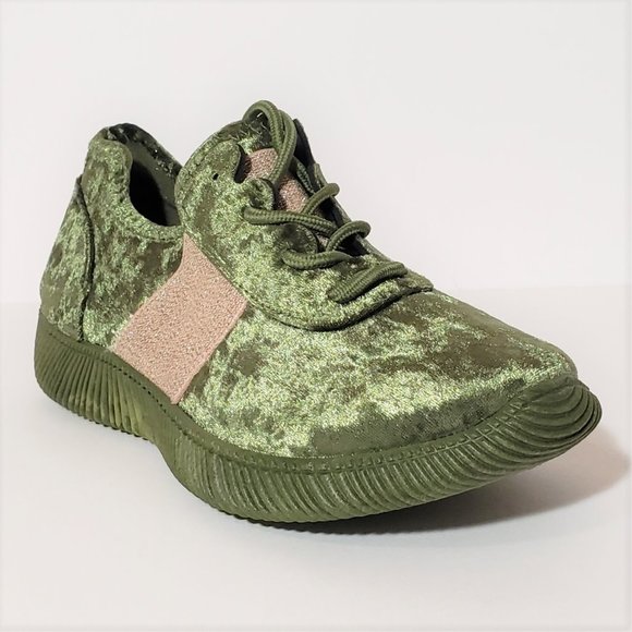 Green Velvet Forward Racer Thick Sole Sneaker - Picture 3 of 6